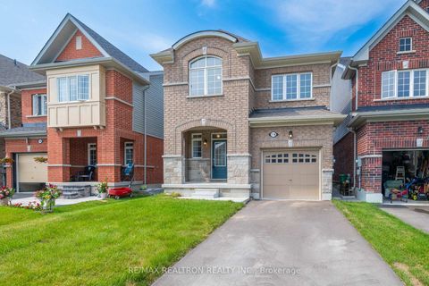 Photo 1 at 118 Cliff Thompson Court, Sutton & Jackson's Point, Georgina