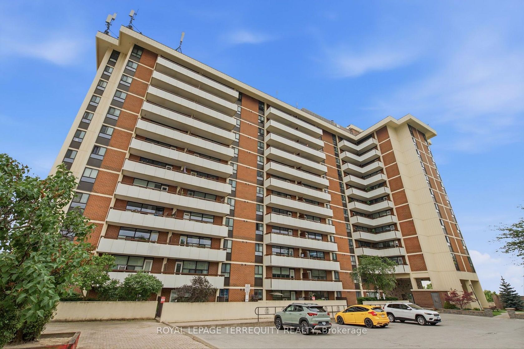 808 - 541 Blackthorn Avenue, Eglinton West, Toronto photo number 2