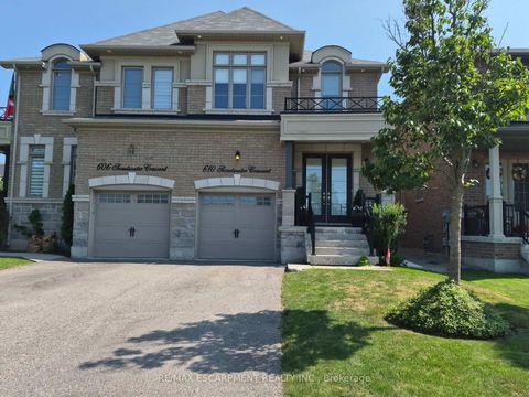 Photo 1 at 610 Sweetwater Crescent, Glenway Estates, Newmarket