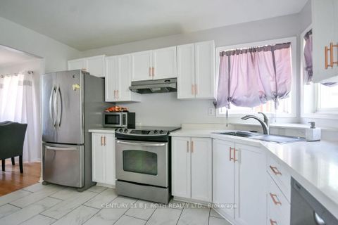 Photo 11 at 53 FOREST DALE Drive, Little Lake, Barrie
