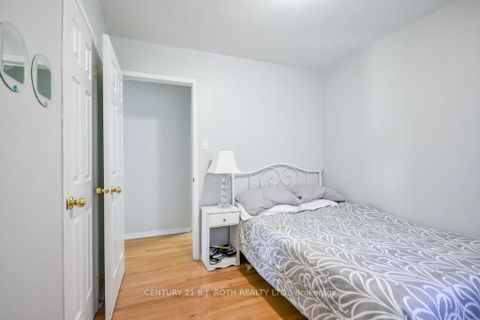 Photo 15 at 53 FOREST DALE Drive, Little Lake, Barrie