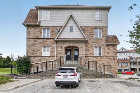 Photo 1 at 90 - 200 Mclevin Avenue, Malvern, Toronto