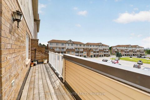 Photo 15 at 90 - 200 Mclevin Avenue, Malvern, Toronto