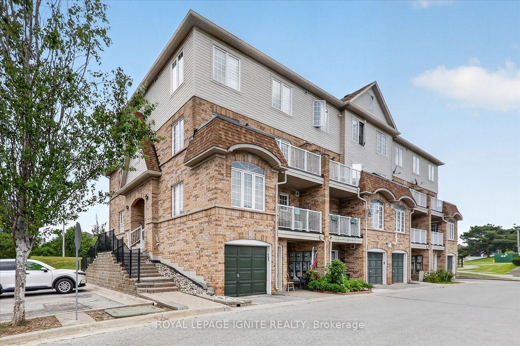 90 - 200 Mclevin Avenue, Malvern, Toronto 