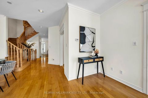 Photo 11 at 614 Society Crescent, Summerhill Estates, Newmarket