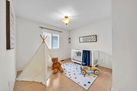 Photo 24 at 614 Society Crescent, Summerhill Estates, Newmarket