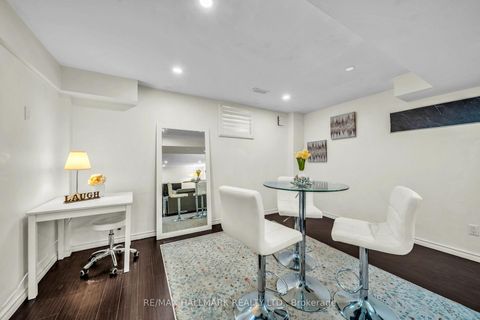 Photo 35 at 614 Society Crescent, Summerhill Estates, Newmarket