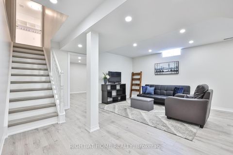 Photo 33 at 9 Grand Oak Drive, Oak Ridges, Richmond Hill