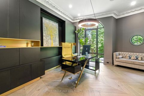 Photo 17 at 10 Hillavon Drive, Rosethorn, Toronto