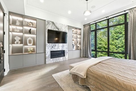 Photo 23 at 10 Hillavon Drive, Rosethorn, Toronto