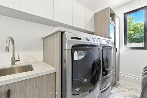 Photo 39 at 10 Hillavon Drive, Rosethorn, Toronto