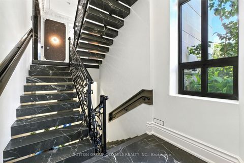Photo 40 at 10 Hillavon Drive, Rosethorn, Toronto