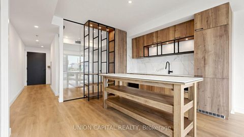 Photo 7 at 714 - 505 Richmond Street W, Waterfront Communities C1, Toronto