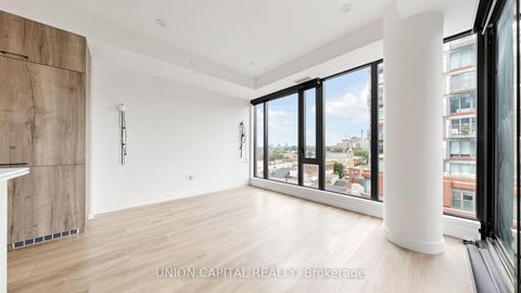 Photo 9 at 714 - 505 Richmond Street W, Waterfront Communities C1, Toronto