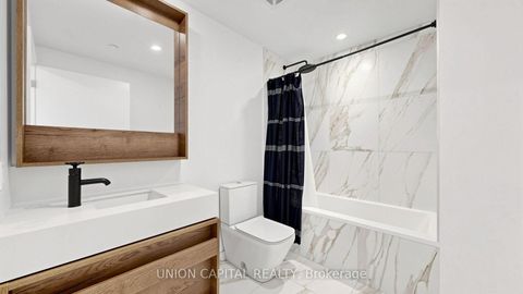 Photo 12 at 714 - 505 Richmond Street W, Waterfront Communities C1, Toronto