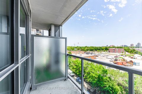 Photo 18 at 521 - 120 Harrison Garden Blvd Boulevard, Willowdale East, Toronto