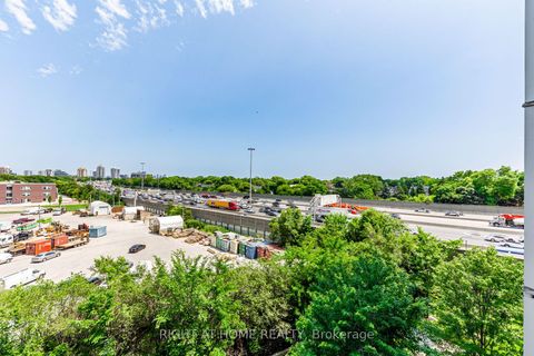 Photo 19 at 521 - 120 Harrison Garden Blvd Boulevard, Willowdale East, Toronto