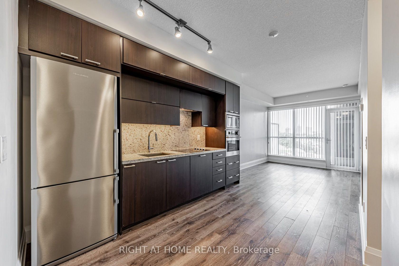 521 - 120 Harrison Garden Blvd Boulevard, Willowdale East, Toronto photo number 2