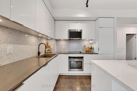 Photo 6 at 707 - 609 Avenue Road, St. Clair, Toronto