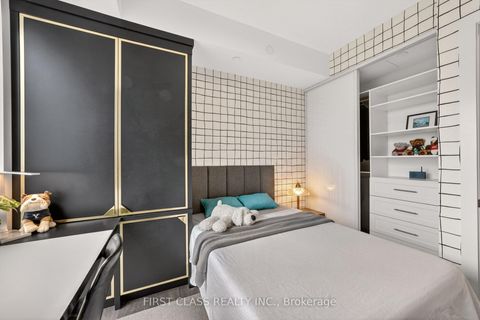 Photo 18 at 707 - 609 Avenue Road, St. Clair, Toronto
