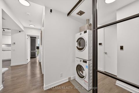 Photo 20 at 707 - 609 Avenue Road, St. Clair, Toronto