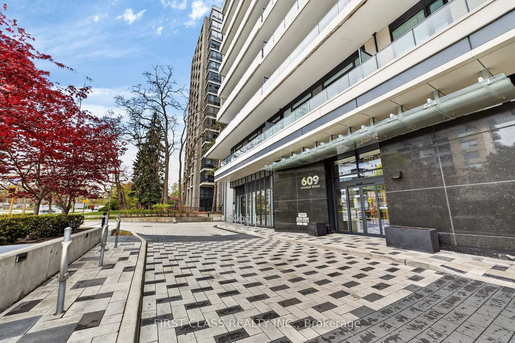 707 - 609 Avenue Road, St. Clair, Toronto photo 0