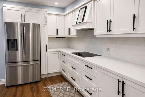 Photo 20 at 15D View Green Crescent, Clairville, Toronto