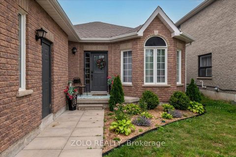 Photo 1 at 16 Esther Drive, Painswick South, Barrie