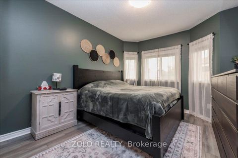 Photo 9 at 16 Esther Drive, Painswick South, Barrie