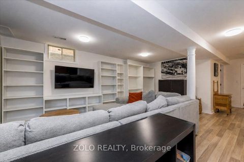Photo 12 at 16 Esther Drive, Painswick South, Barrie
