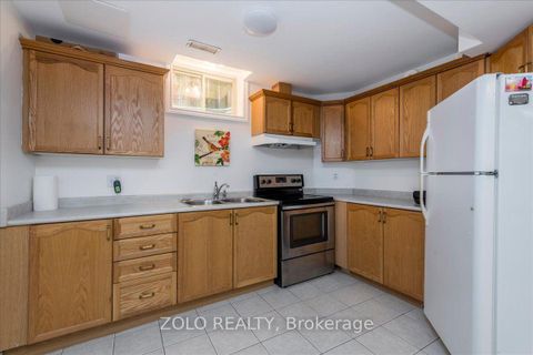 Photo 15 at 16 Esther Drive, Painswick South, Barrie