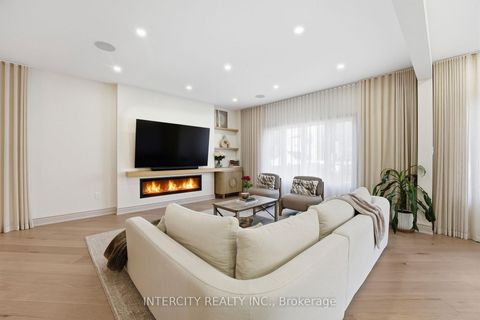Photo 12 at 568 Grand Trunk Avenue, Patterson, Vaughan