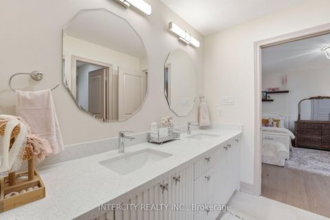 Photo 24 at 568 Grand Trunk Avenue, Patterson, Vaughan