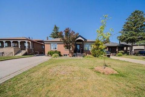 Photo 1 at 60 Dorking Crescent, CFB, Toronto