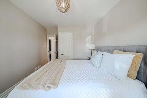 Photo 16 at 60 Dorking Crescent, CFB, Toronto