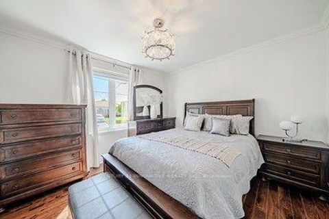 Photo 19 at 60 Dorking Crescent, CFB, Toronto