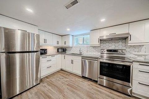 Photo 31 at 60 Dorking Crescent, CFB, Toronto
