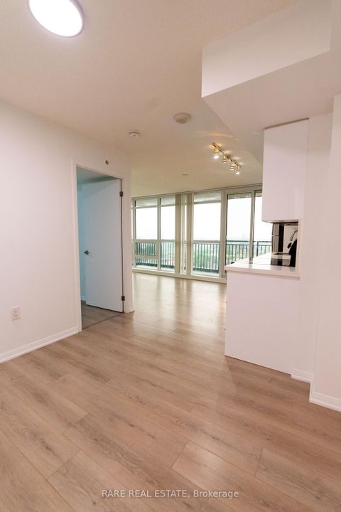 Photo 4 at 1007 - 830 Lawrence Avenue W, Glen Park, Toronto