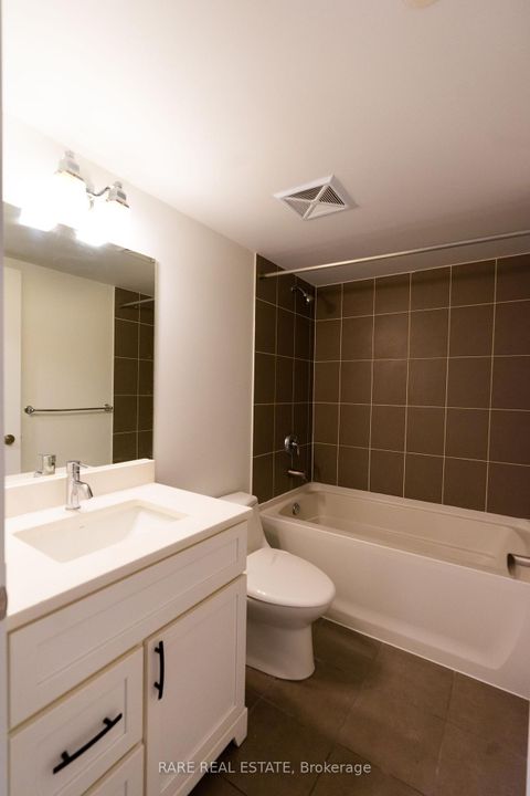Photo 6 at 1007 - 830 Lawrence Avenue W, Glen Park, Toronto