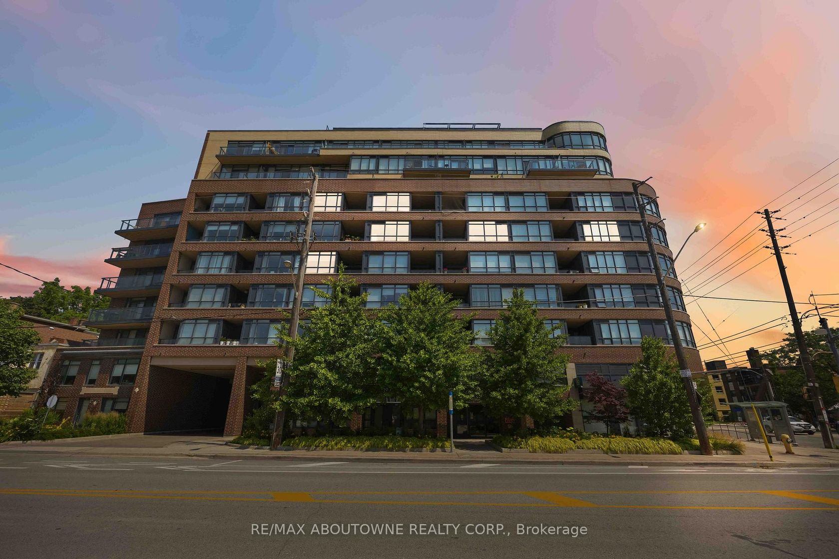 904 - 11 Superior Avenue, Mimico, Toronto photo number 2