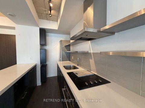 Photo 5 at 610 - 560 King Street W, Waterfront Communities C1, Toronto