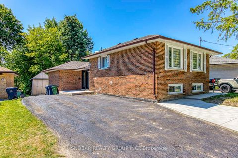 Photo 1 at 99 Jeffcoat Drive, Clairville, Toronto
