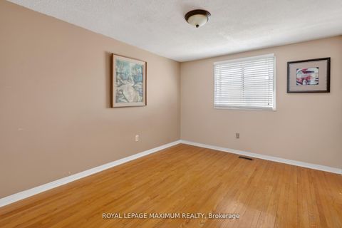 Photo 24 at 3 Muzzo Court, East Woodbridge, Vaughan