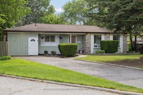 Photo 0 at 861 Boxworth Place, West Shore, Pickering