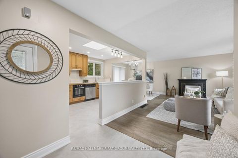 Photo 5 at 861 Boxworth Place, West Shore, Pickering