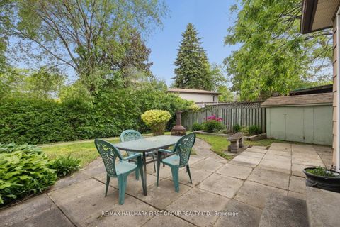 Photo 34 at 861 Boxworth Place, West Shore, Pickering