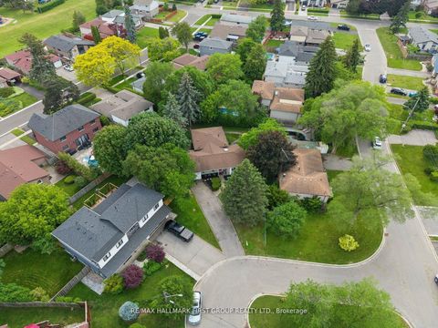 Photo 37 at 861 Boxworth Place, West Shore, Pickering