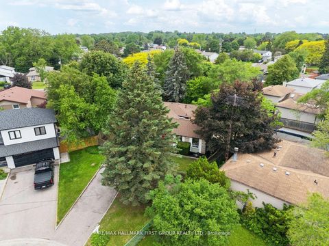 Photo 38 at 861 Boxworth Place, West Shore, Pickering