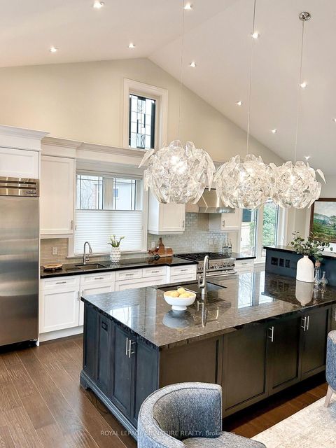 Photo 4 at 15 Sulkara Court, Victoria Village, Toronto
