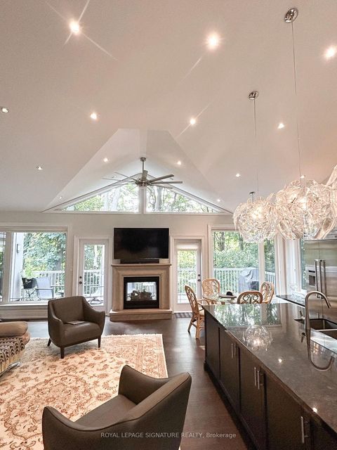 Photo 7 at 15 Sulkara Court, Victoria Village, Toronto